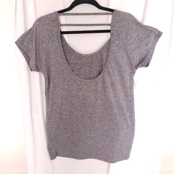 Rivalry Threads 91 Woman Grey Scoop Neck Memphis Tigers Top Size S - Picture 10 of 12